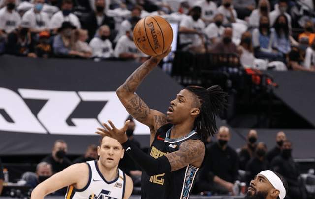  布伦森末节发威尼克斯逆转老鹰保留季后赛可能